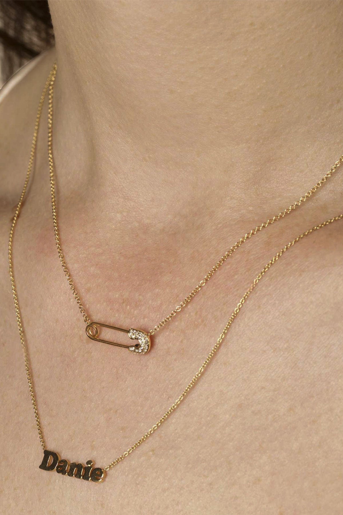 Safety Pin Necklace (Gold)